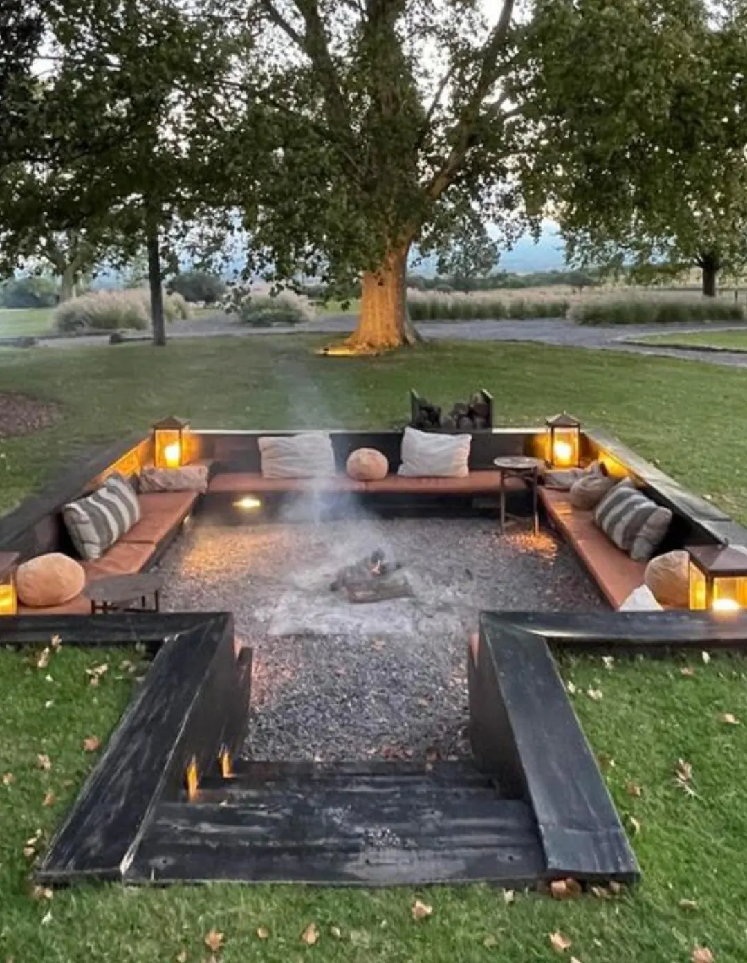 Stunning Fire Pit Lounge